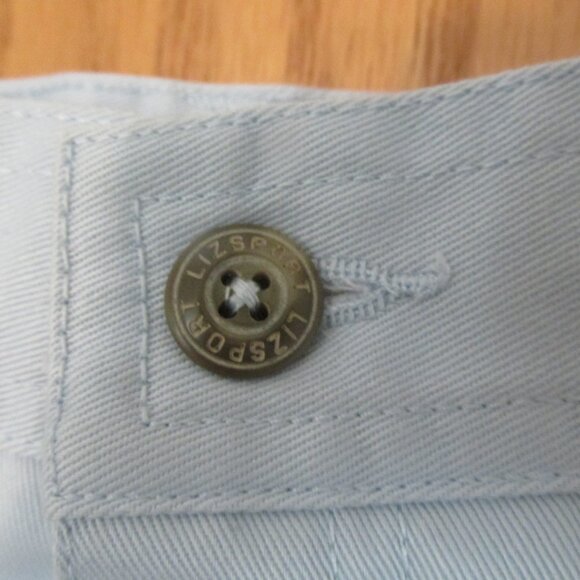 LIZ CLAIBORNE WOMENS SIZE 12 SHORTS LIGHT BLUE COTTON TWILL PLEATED TROUSER GOLF - Picture 3 of 9